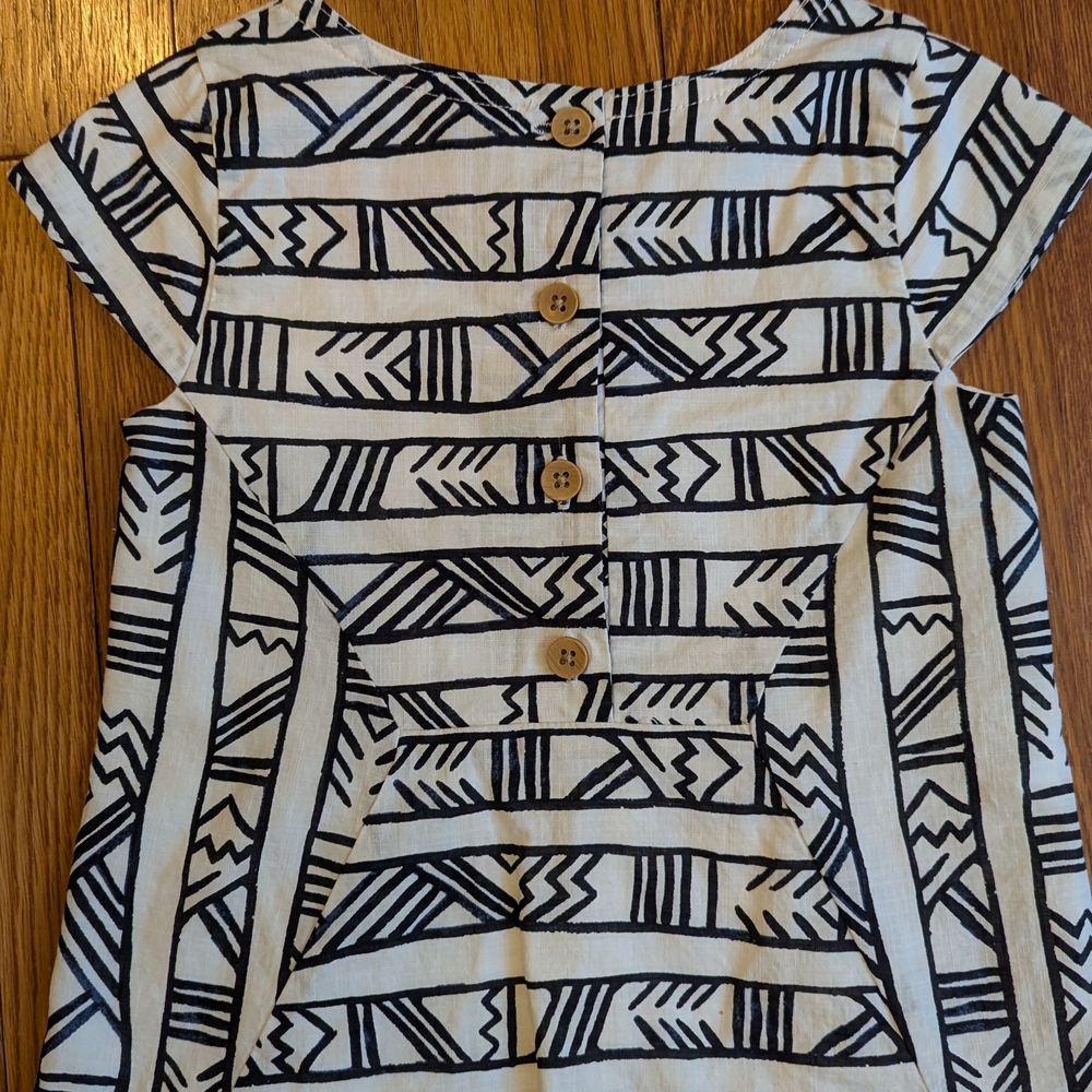 Geometric Patterned Dress - Picture 3 of 7